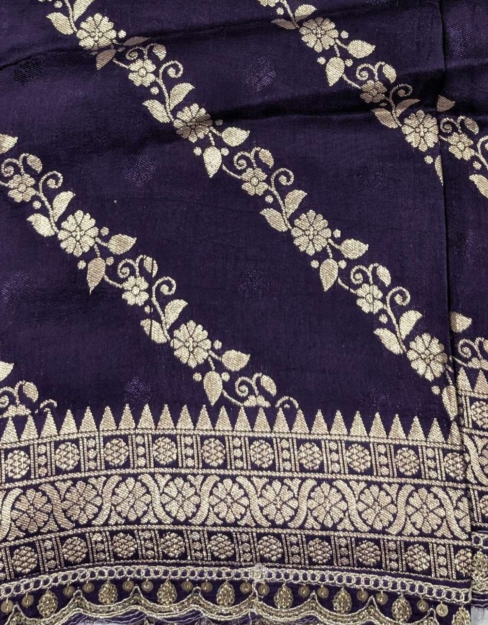 Dupatta Item 2
